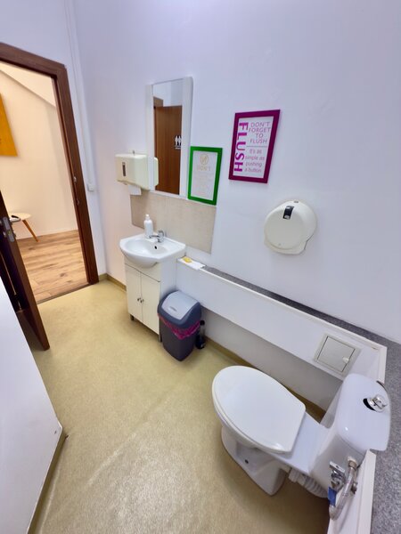 Bulevardul Unirii, Magazinul Zepter birou open space / mobilat