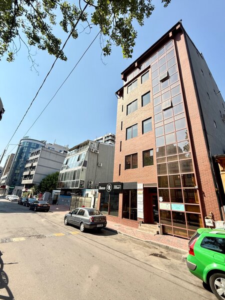 Bulevardul Unirii, Magazinul Zepter birou open space / mobilat